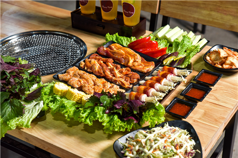 Ảnh Dịch Vụ Đặt Tiệc BBQ Tại Nhà Ở Hà Nội – Lựa Chọn Hoàn Hảo Cho Những Buổi Tiệc Thú Vị