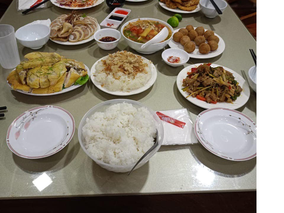 Nấu cỗ giỗ tại nhà phường Phú Lãm – Tiệc cỗ ngon miệng, phục vụ chu đáo