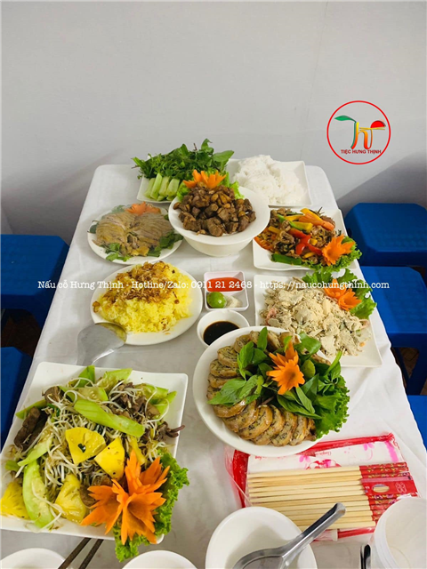 Ảnh Dịch vụ nấu cỗ tại Chung Cư Hà Nội Landmark 51 – Bữa tiệc gia đình, phong cách chuyên nghiệp