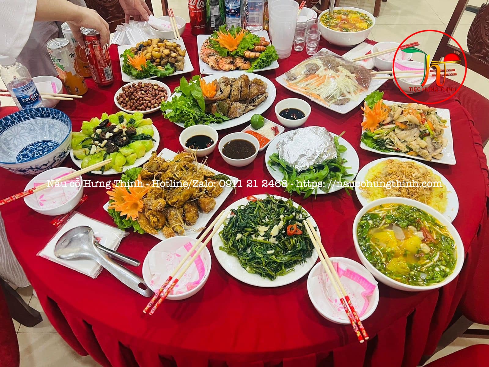 tiệc liên hoan cuối năm
