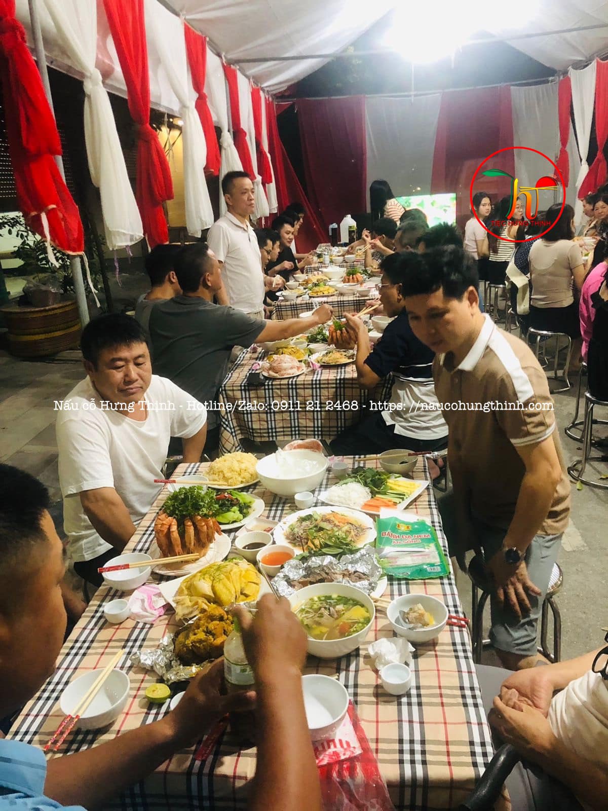 nấu cỗ tại nhà