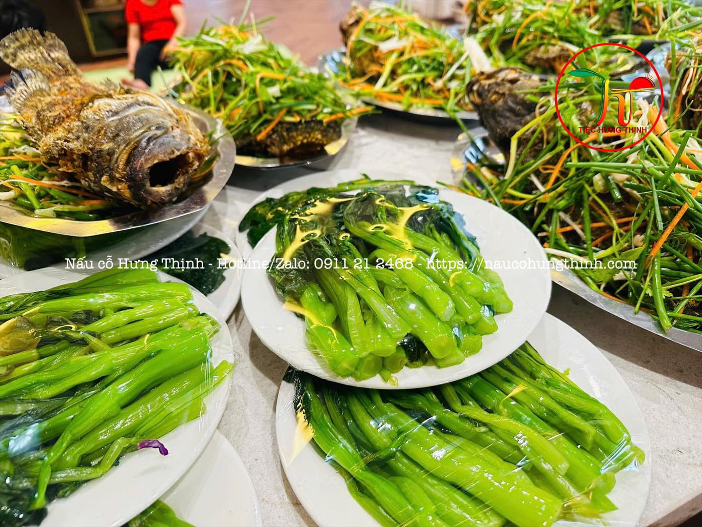 nấu cỗ đám hỏi