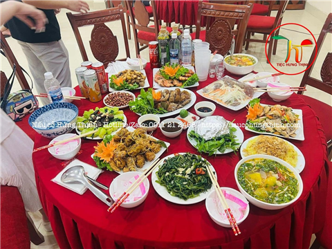 Ảnh nấu cỗ cưới hỏi 300 khách tại nhà