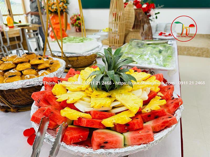 đặt nấu cỗ sinh nhật ngoài trời
