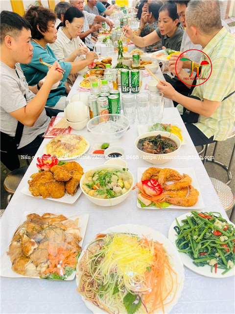 Ảnh thuê nấu cỗ giỗ họ hàng