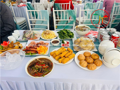 Ảnh nấu cỗ giỗ hết tại nhà