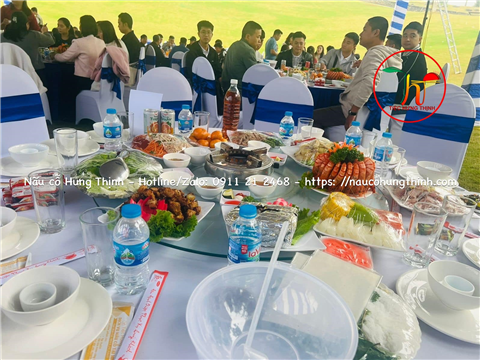 Ảnh nấu cỗ giỗ bà nội tại nhà