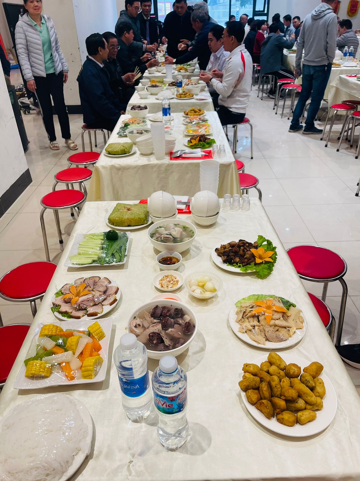 nấu cỗ ngày giải phóng 30/4
