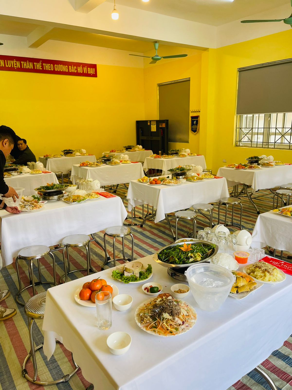 nấu cỗ ngày hội chào xuân