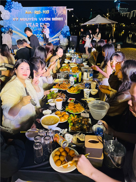 Ảnh nấu cỗ lễ cầu an tại chùa