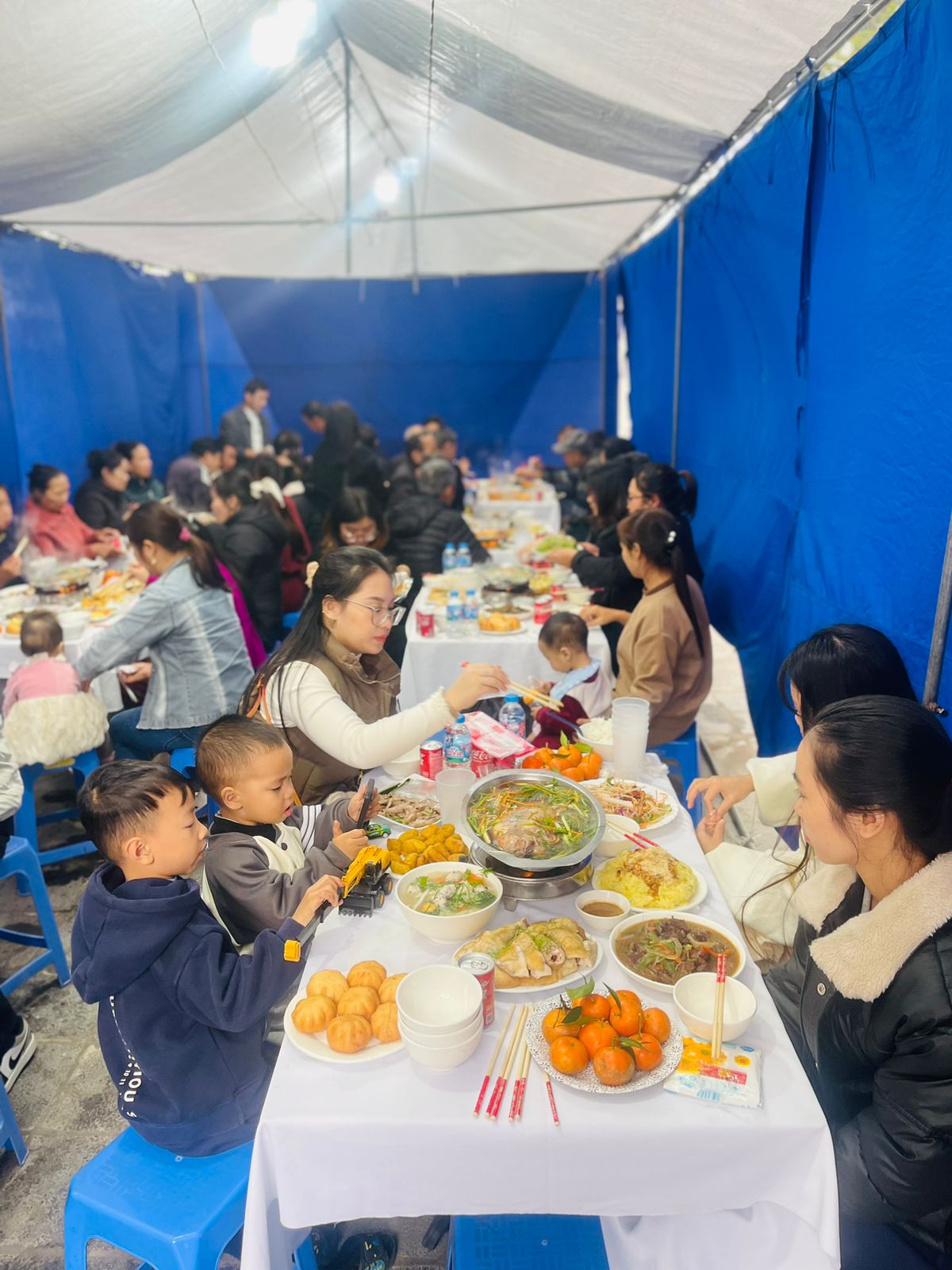 thuê nấu cỗ khánh thành xưởng