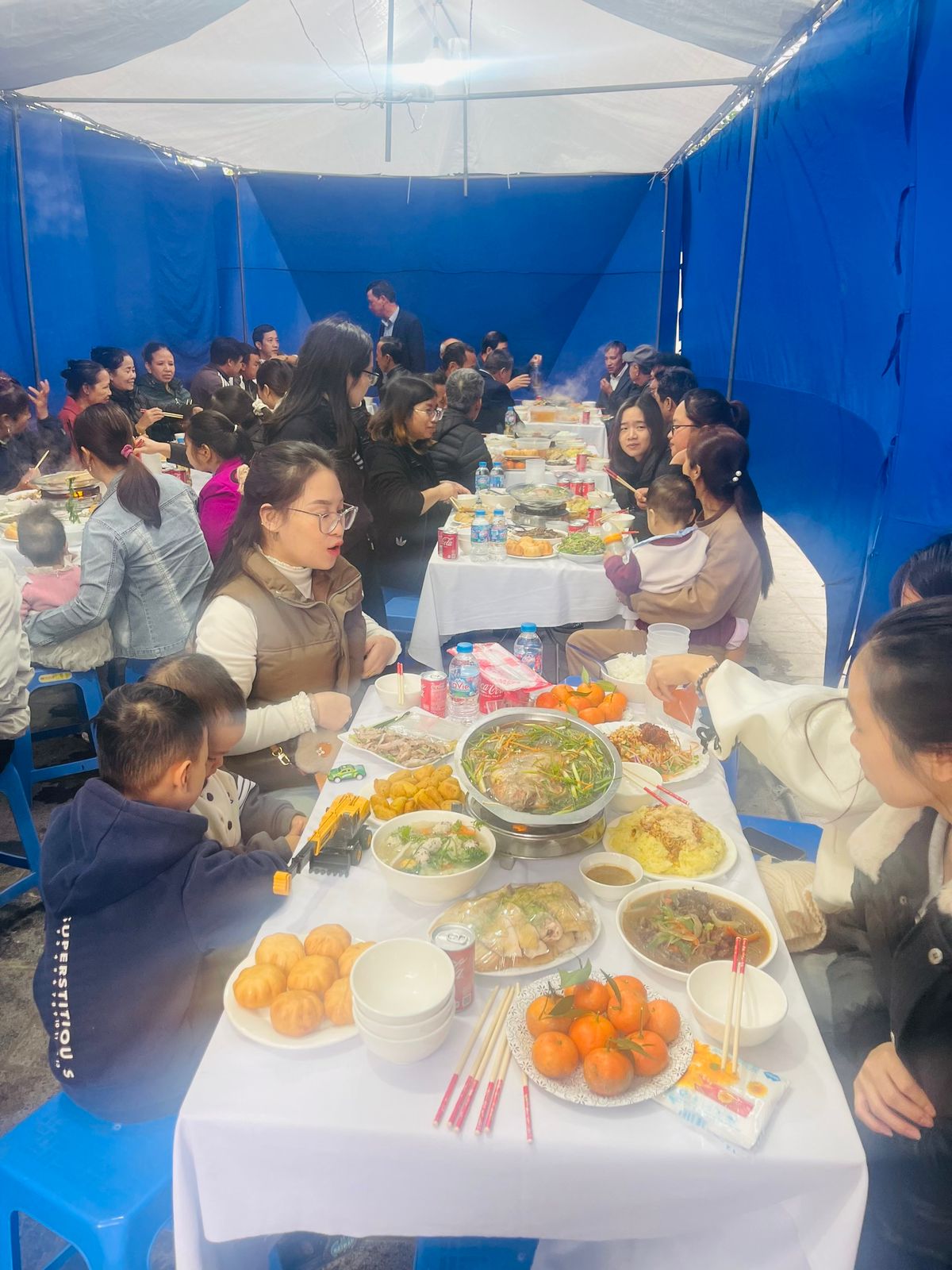 nấu cỗ khánh thành cửa hàng