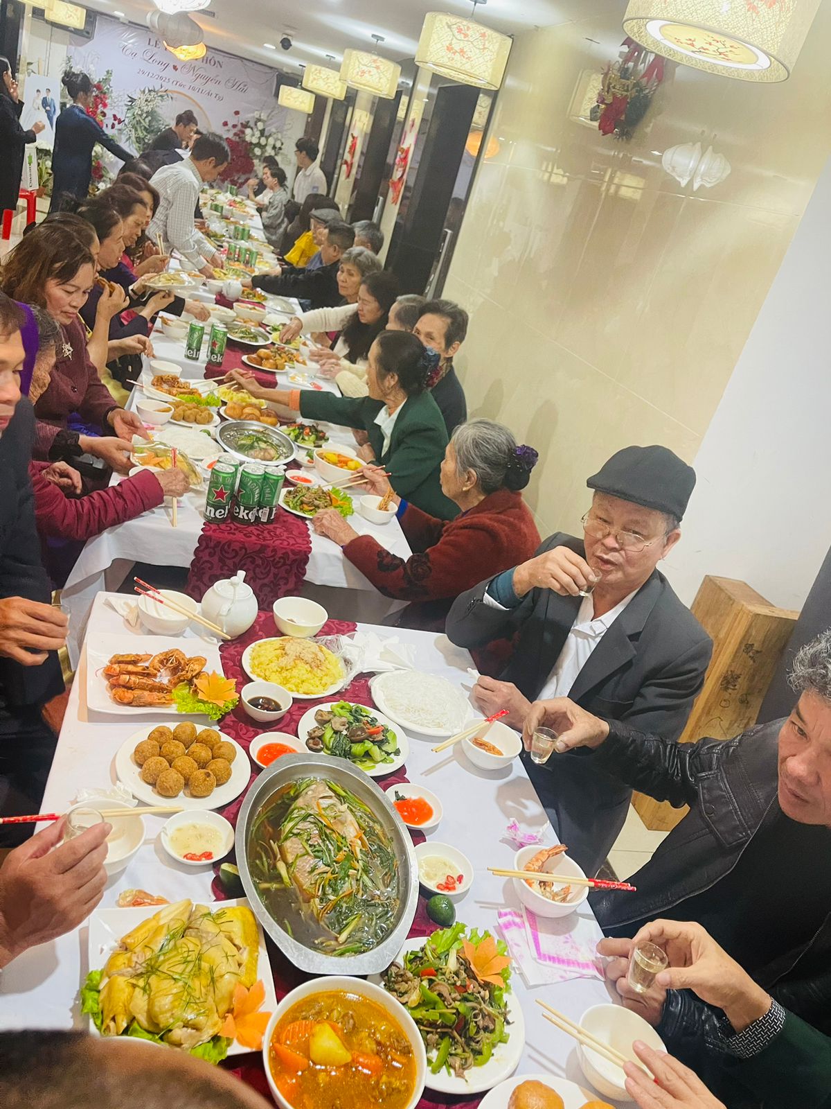 nấu cỗ khai trương tại nhà