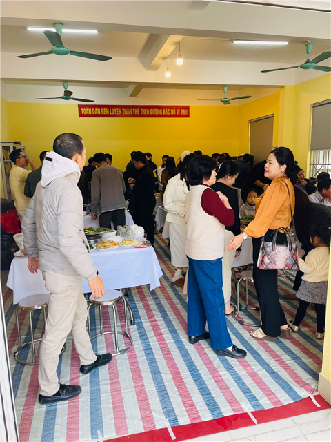 Ảnh nấu cỗ khánh thành nhà mới